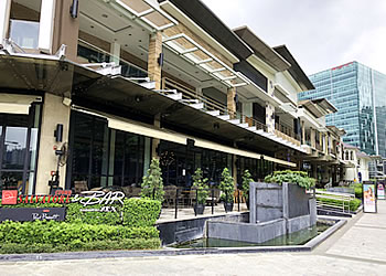 ボニファシオ・グローバルシティの商業エリアの写真