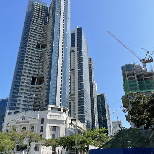 アップタウン パークスイーツ建設進捗状況（2021年4月）