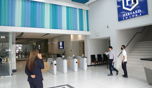 ハーバード スイーツ建設状況・ロビー