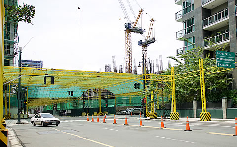 パークトライアングルレジデンス建設状況